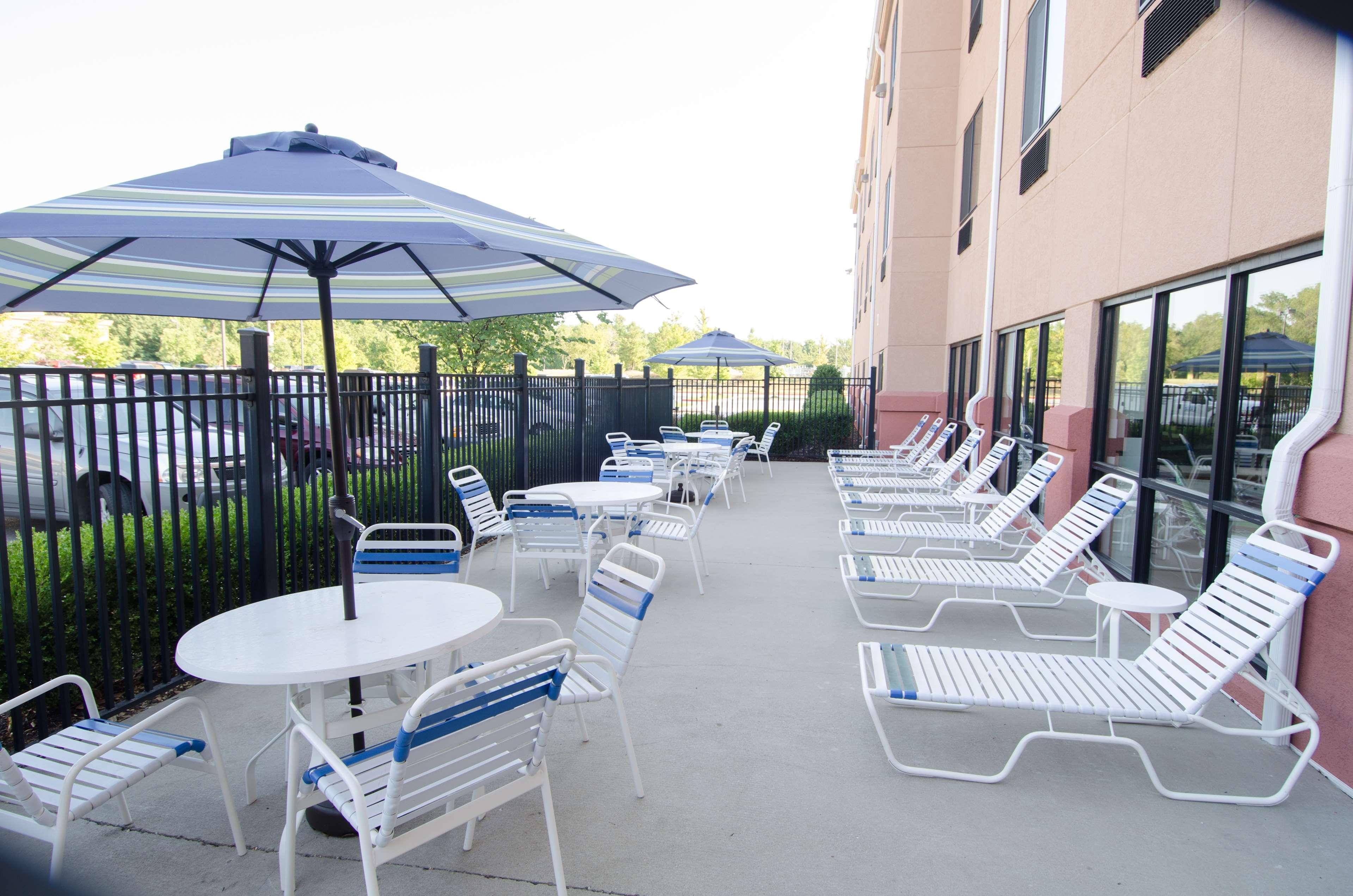 Best Western Plus Castlerock Inn&Suites Bentonville Exterior foto